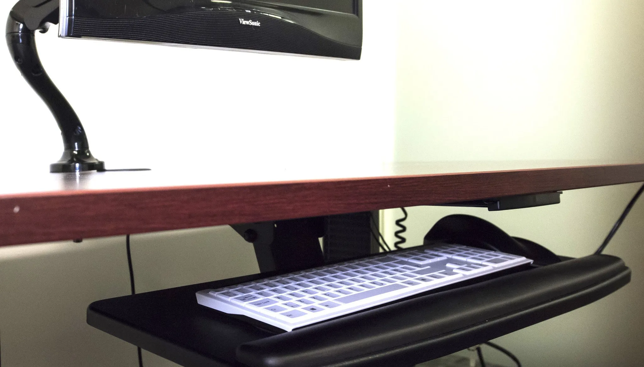 Adjustable Keyboard Tray (AKT01) with Height and Swivel Adjustments