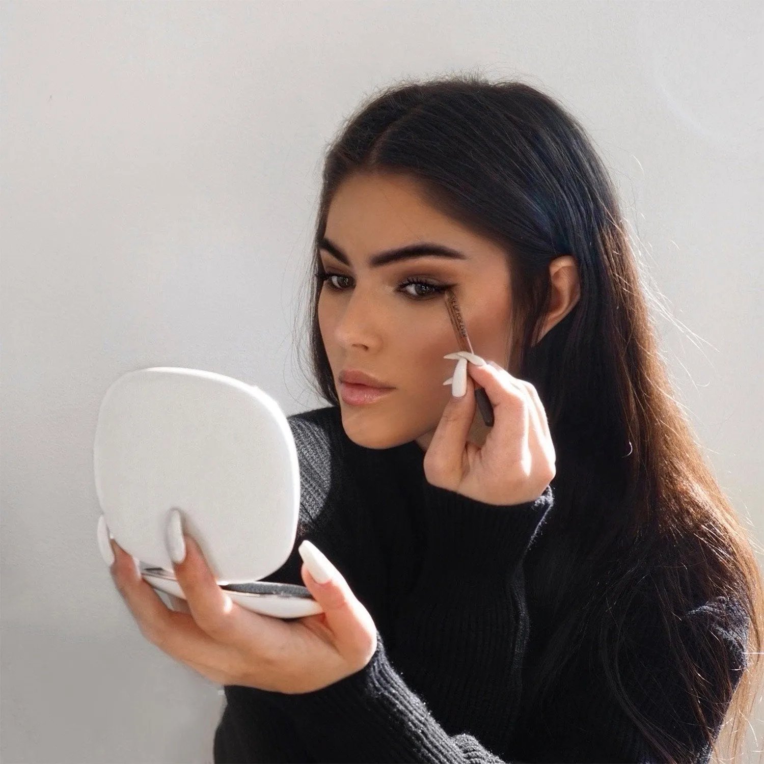 Fancii Mila Rechargeable LED Compact Mirror