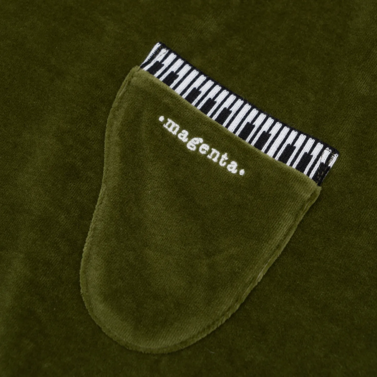 Magenta Piano Velvet Tee - Green