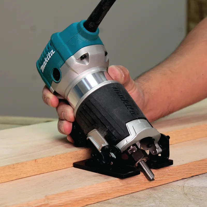 Makita RT0701CX3 Compact Router Kit