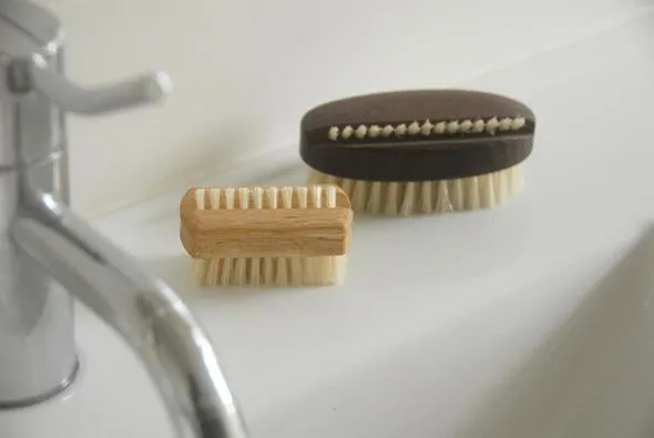 Travel Nail Brush